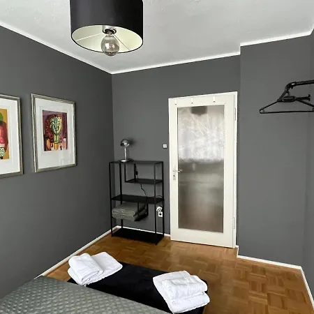 Xl-city-apartment Mit Terrasse 101 M² *