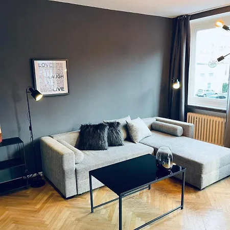 Xl-city-apartment Mit Terrasse 101 M² Apartment *